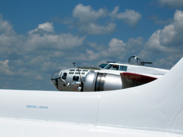 control levers.jpg (1 MB)